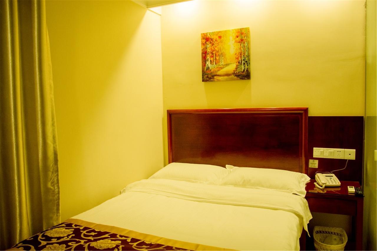 Greentree Inn Henan Qinyang Middle Huaifu Road Express Hotel Exterior photo