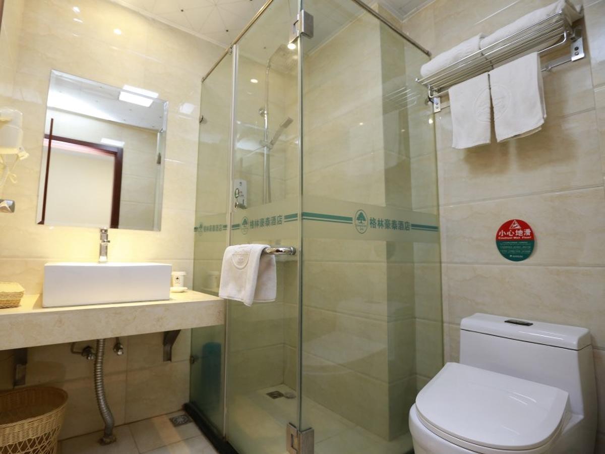 Greentree Inn Henan Qinyang Middle Huaifu Road Express Hotel Exterior photo